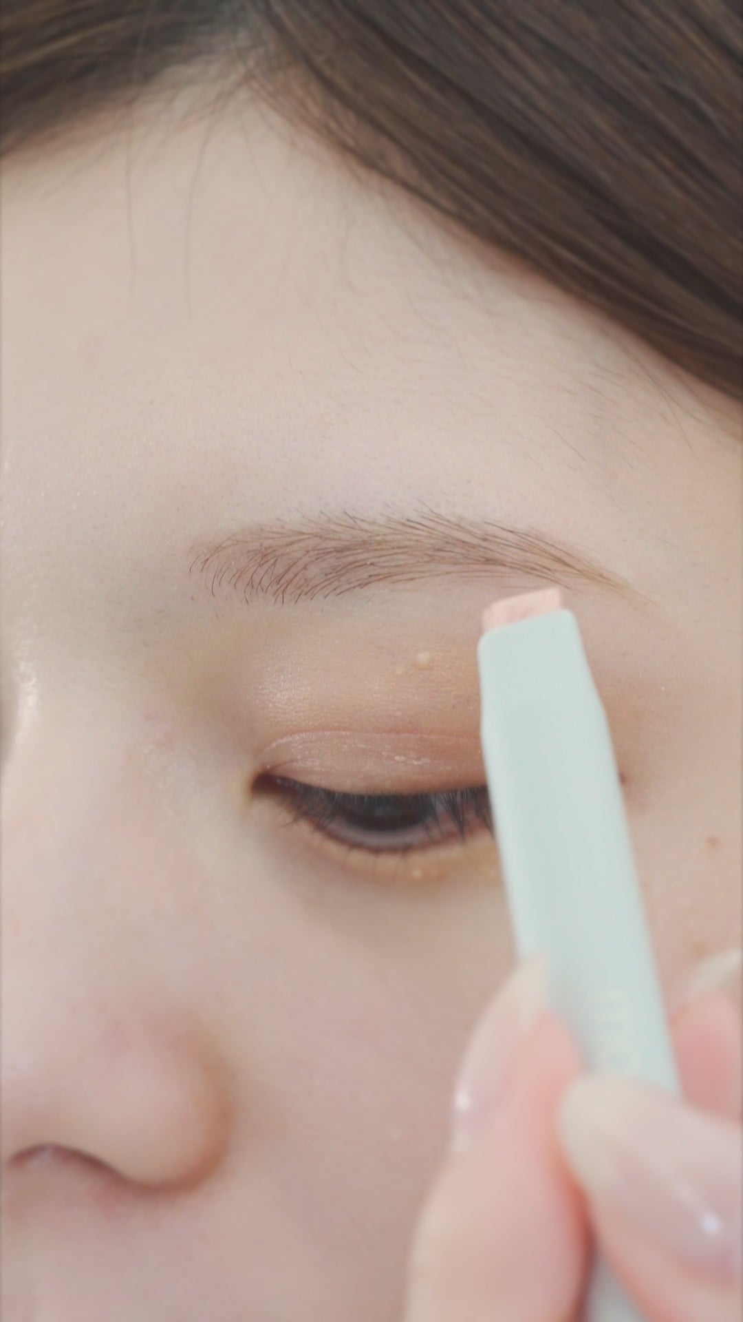眉毛専用ハイライトグロー